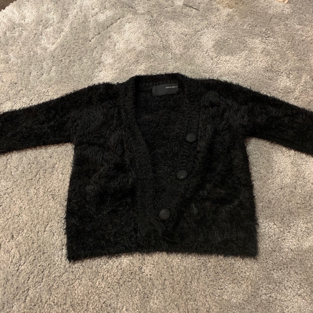 Style addict fuzzy cropped cardigan